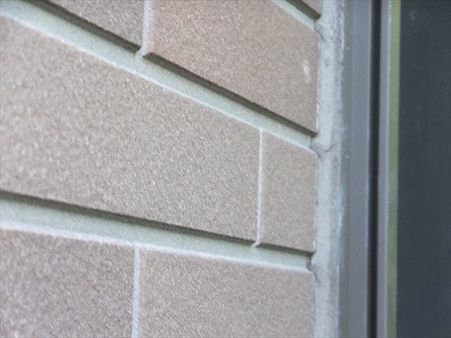 サッシ周りのシーリング材